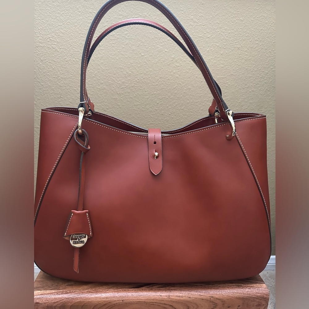 Dooney & Bourke Alto Camilla